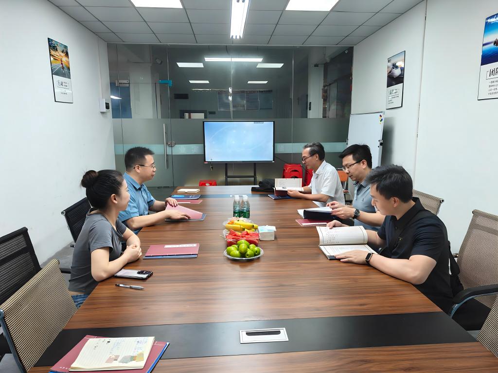 管理学院赴广州醇龙箱包有限公司开展访企拓岗专...