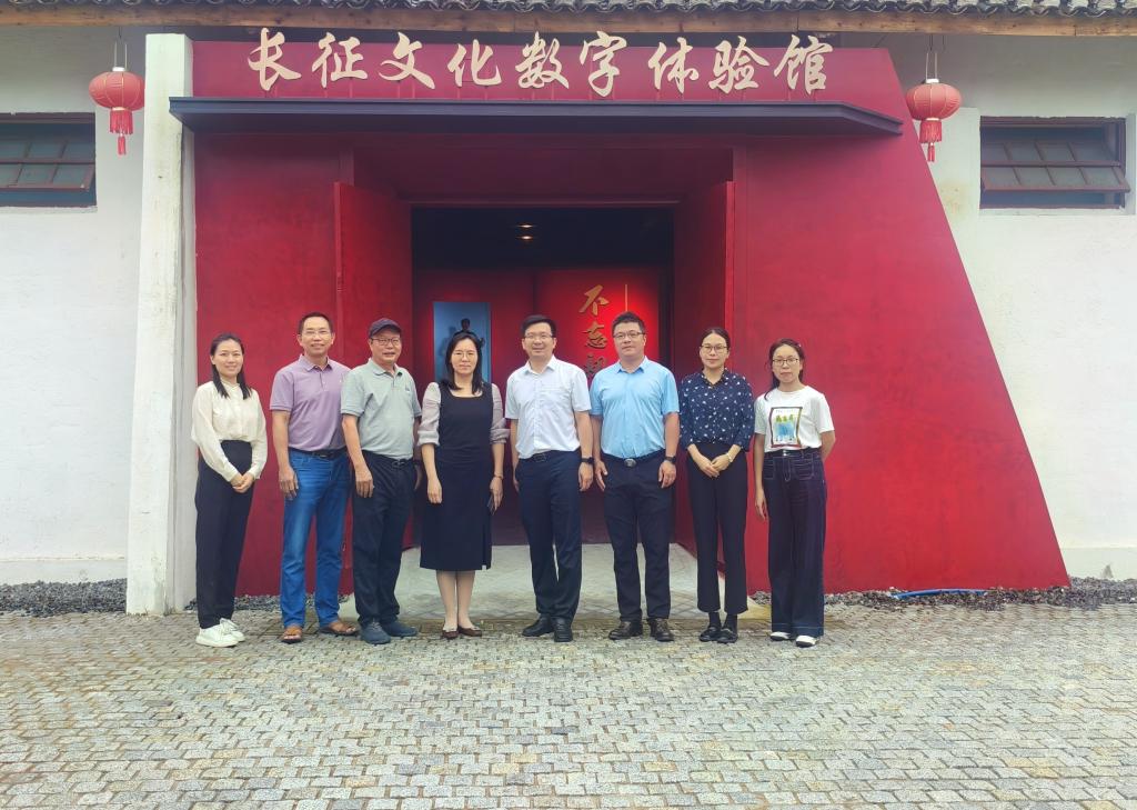 管理学院组织专家团队赴仁化县开展“双百行动”...